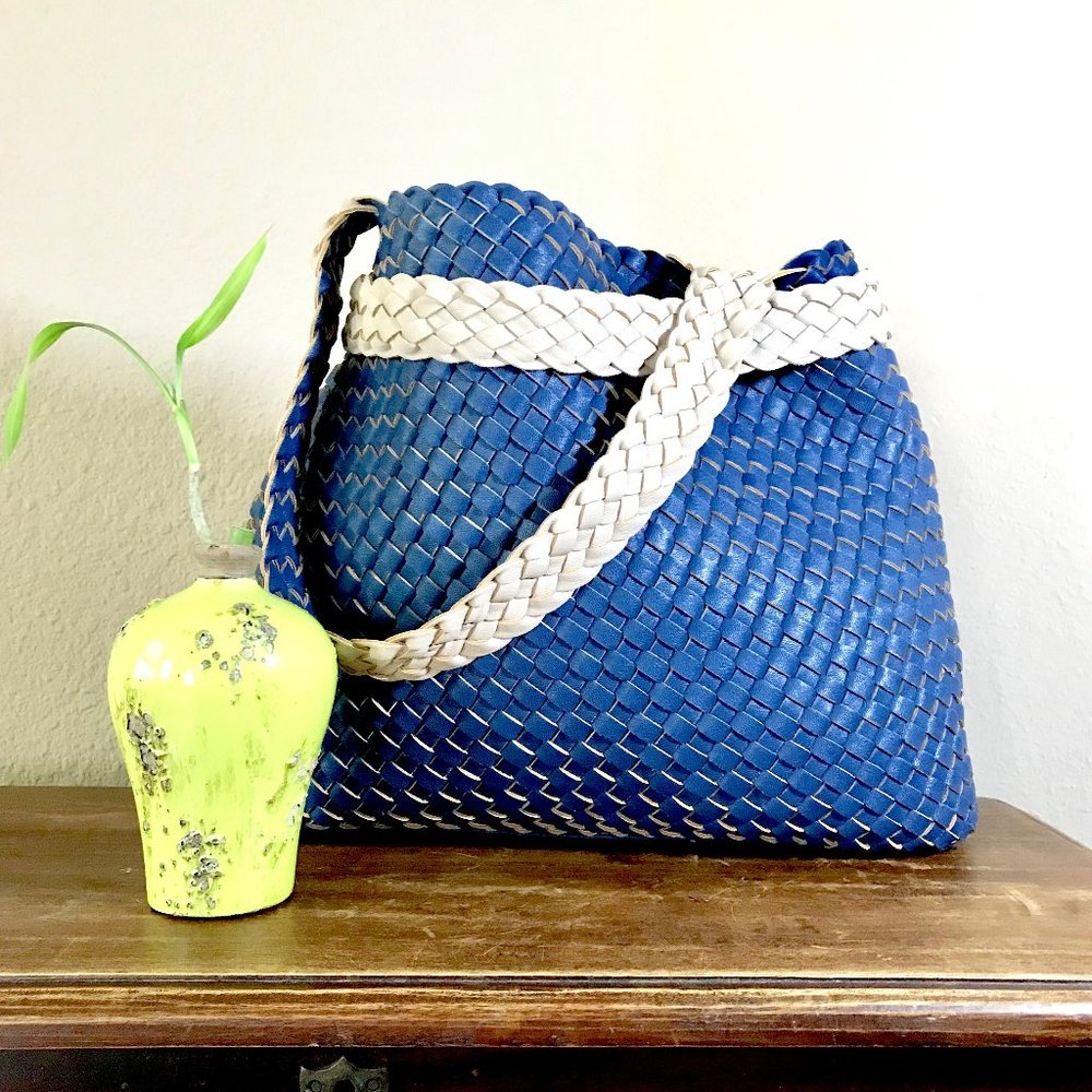 Italian Handbags.  Removable zippered make up bag.